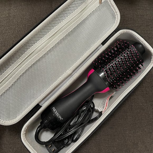 REVLON One-Step Volumizer Original Hair Dryer & Hot Air Brush with Hard Case - Picture 1 of 7